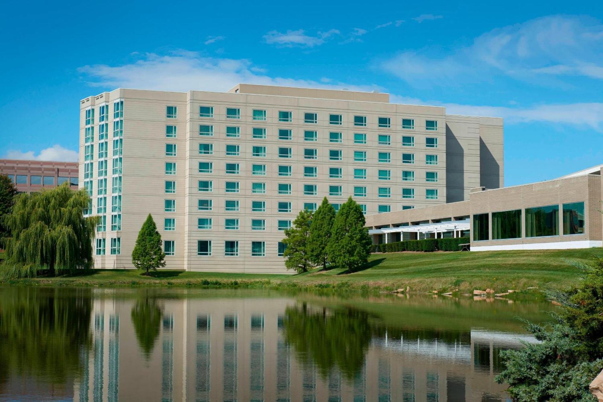 Chicago Marriott Southwest At Burr Ridge Hotell Exteriör bild