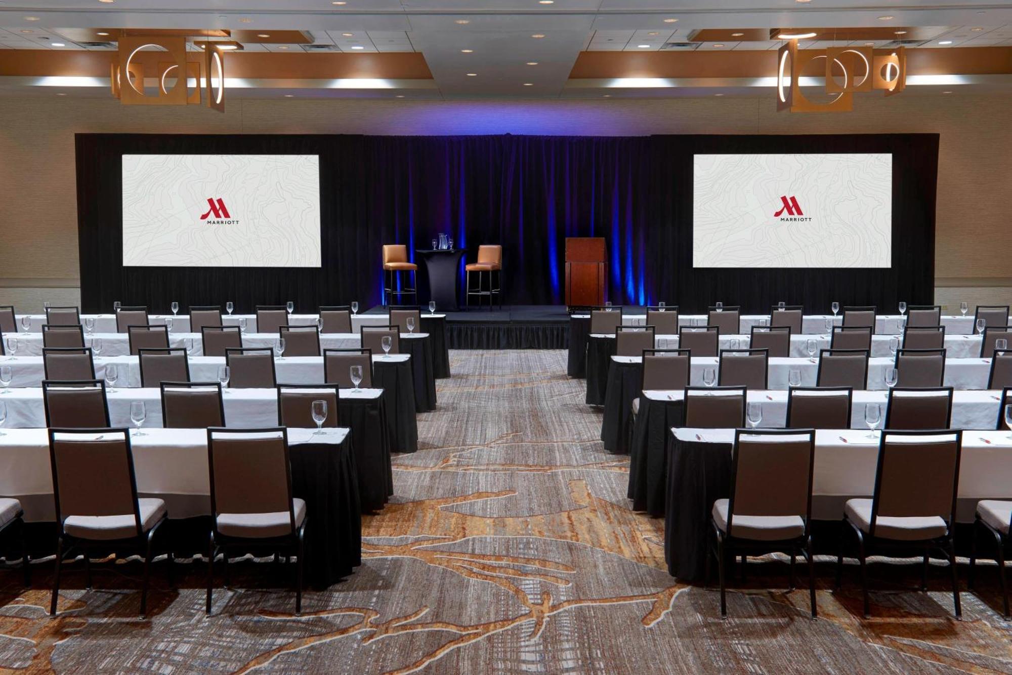 Chicago Marriott Southwest At Burr Ridge Hotell Exteriör bild