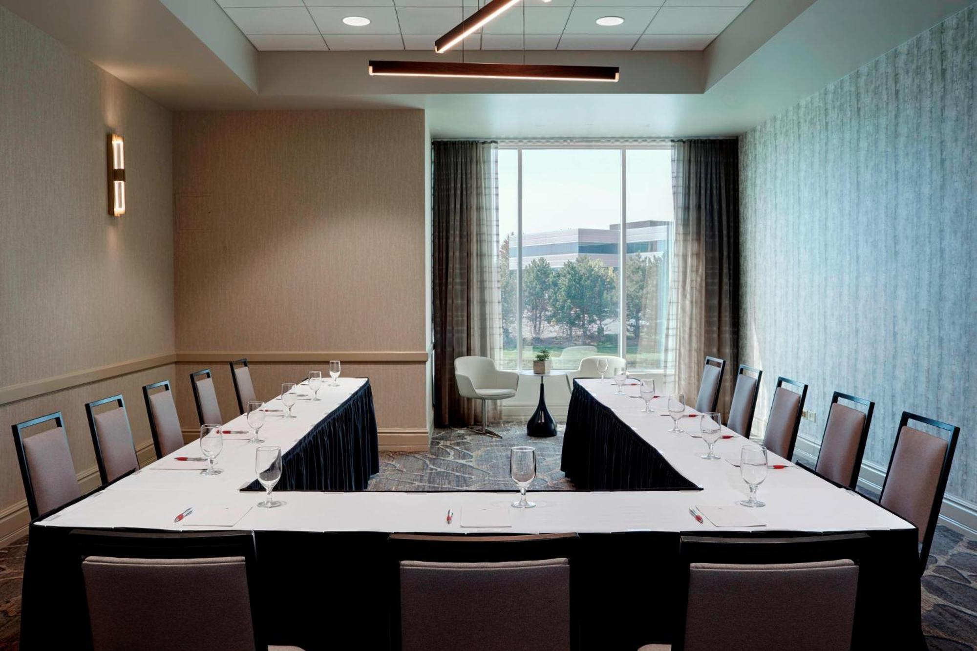 Chicago Marriott Southwest At Burr Ridge Hotell Exteriör bild