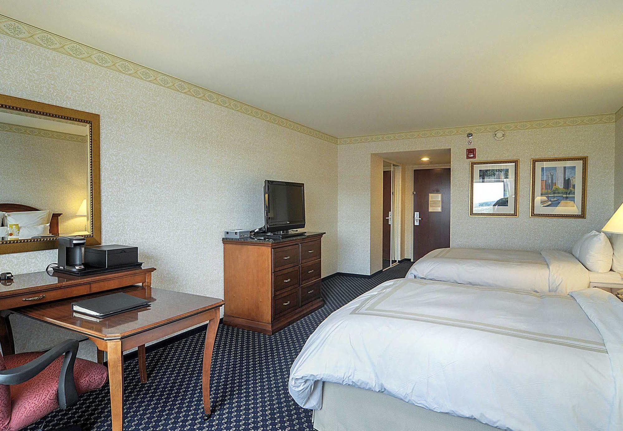 Chicago Marriott Southwest At Burr Ridge Hotell Exteriör bild
